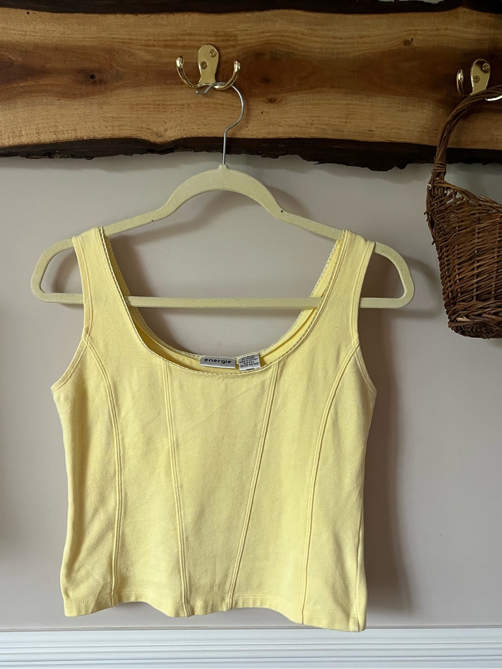 Energie One Step Up Butter Yellow Cropped Tank Top 90s Y2K Vintage size L